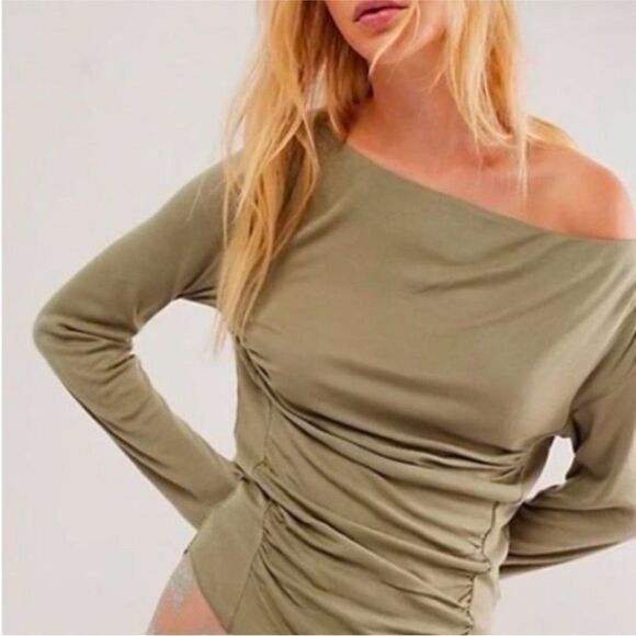 Free People NWT Night We Met Ruched Long Sleeve in Army Size XS - Picture 2 of 8